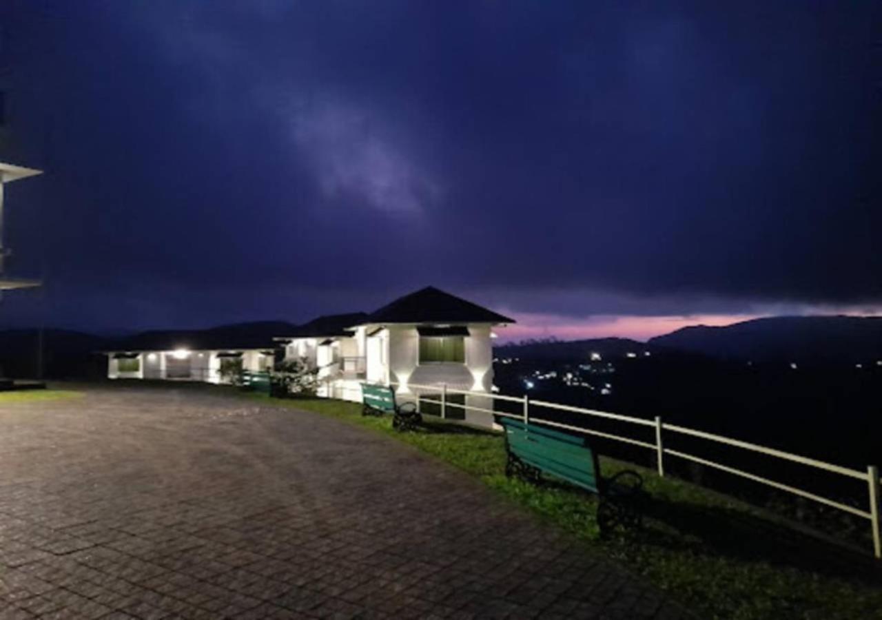 7Th Heaven Resorts Вагамон Екстериор снимка